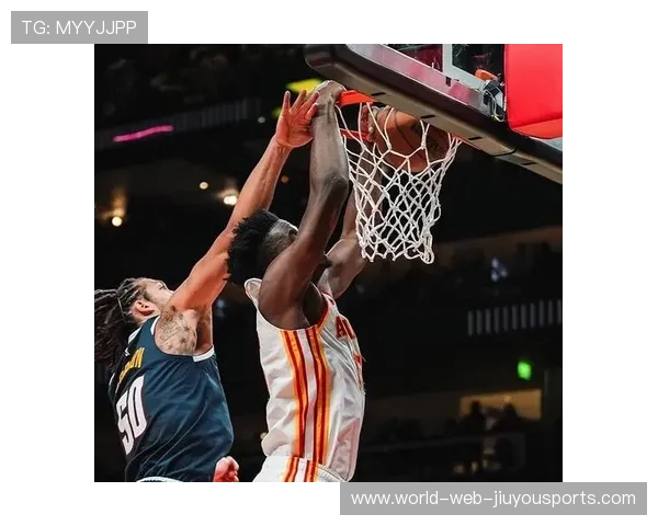 戴维斯二次起跳补扣,湖人把禁区硬度拉满